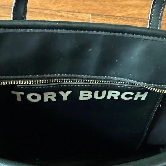 🔵🔵EUC Tory Burch Black/Navy/White Patterned Textured Tote🔵🔵